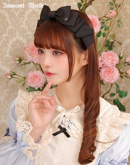 大人になったアリスカチューシャ