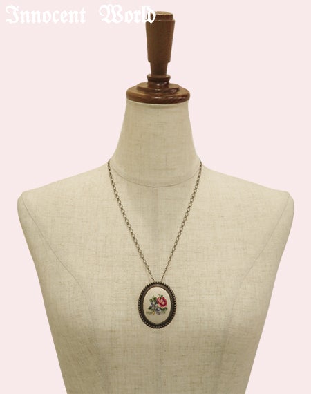 プチポワンネックレス