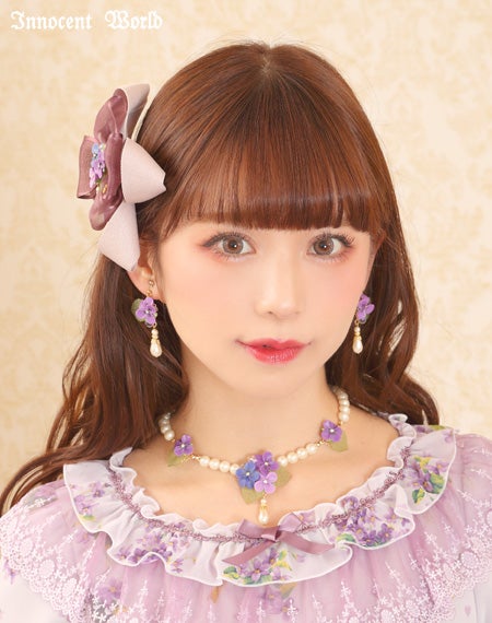 乙女のすみれネックレス