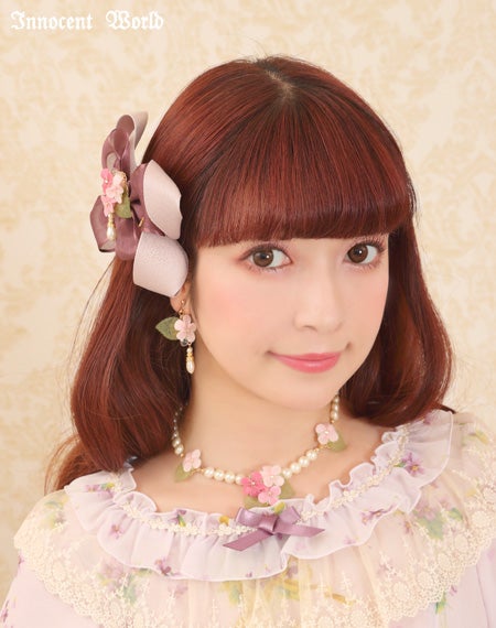 乙女のすみれイヤリングとピアス