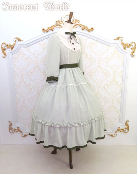 丸衿ヨークティアードワンピース