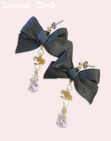 Classy Ribbonイヤリングとピアス