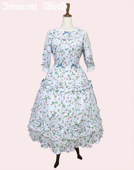 ロイヤルストロベリースカラップドレス