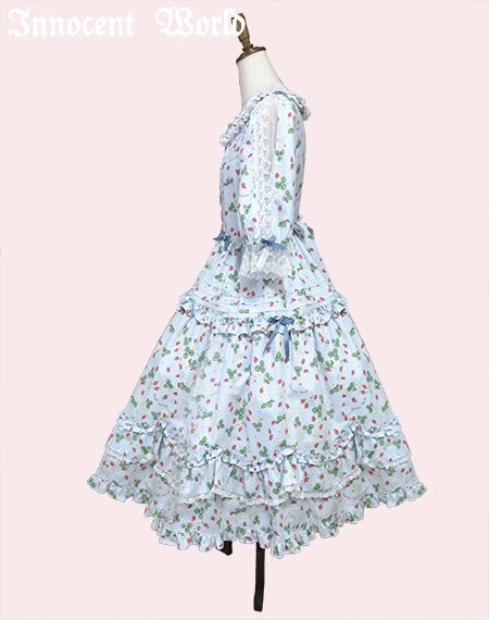 ロイヤルストロベリースカラップドレス