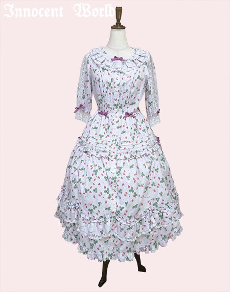 ロイヤルストロベリースカラップドレス