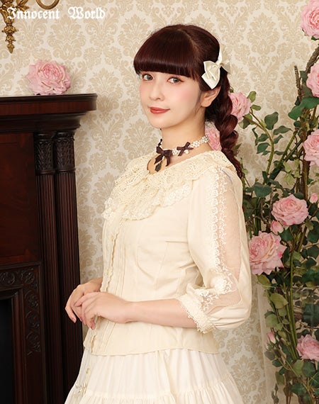 Innocent World ブラウス 長袖 生成り　イノワ　薔薇レース 野に咲く薔薇のブラウス | Innocent World