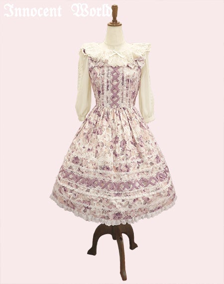 野に咲く薔薇のブラウス