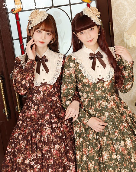 ロココ調スタンドカラー薔薇柄ワンピース