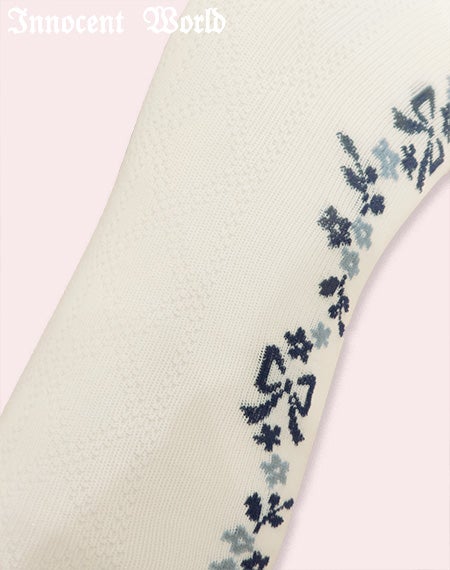 小さな花とリボンのオーバーニー