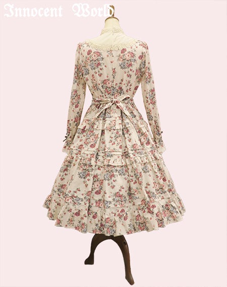 薔薇と苺のティアードワンピース