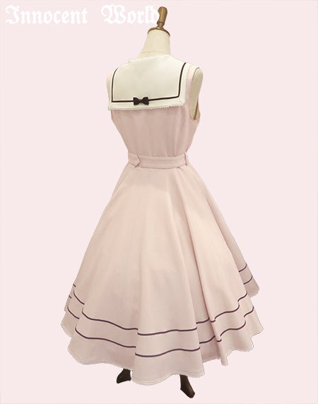 ルーシージャンパースカート