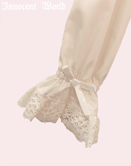 クラシカルリボンブラウス