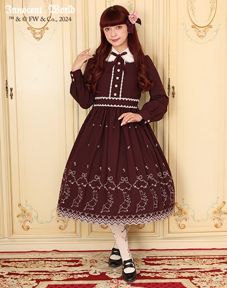 ピーターラビットTM刺繍ワンピース