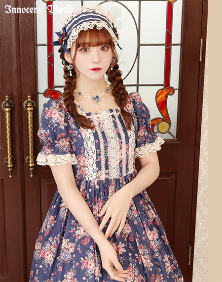 薔薇と苺のドールワンピース