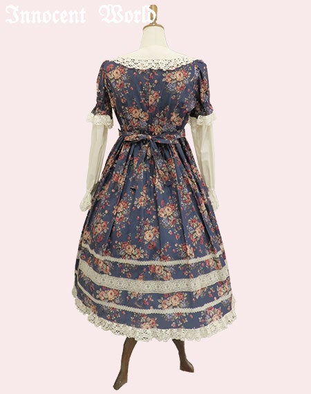 薔薇と苺のドールワンピース