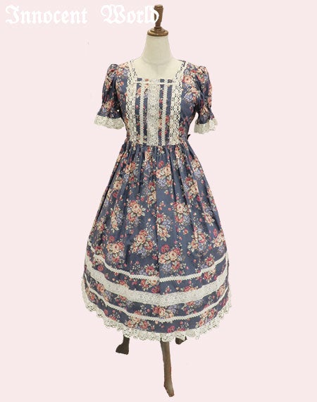 薔薇と苺のドールワンピース