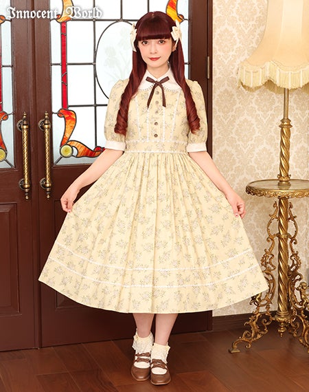 小さなお花のワンピース