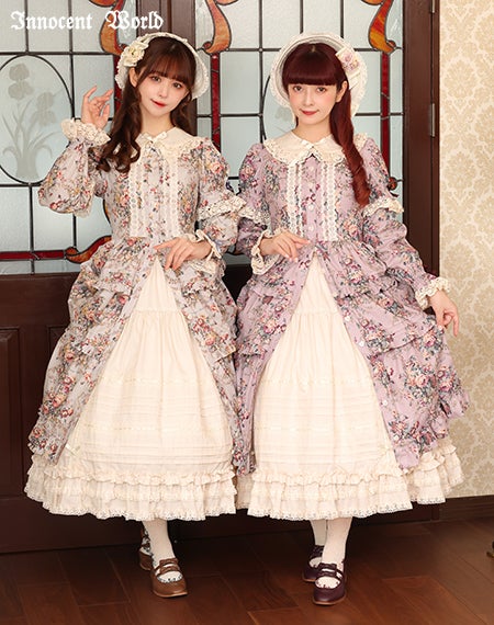 華麗な薔薇のロココドレス