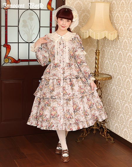 華麗な薔薇のロココドレス
