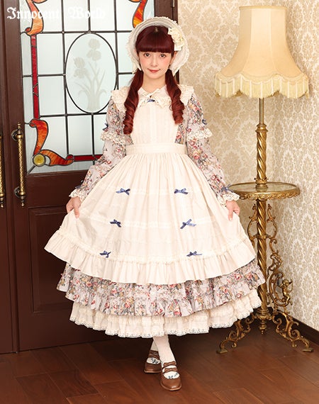 華麗な薔薇のロココドレス