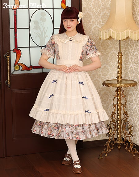 華麗な薔薇のロココドレス