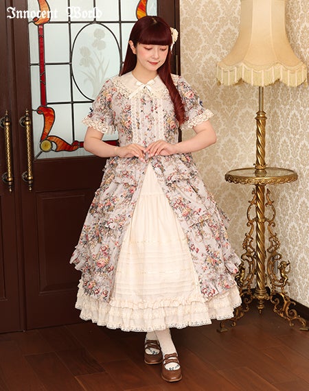 華麗な薔薇のロココドレス