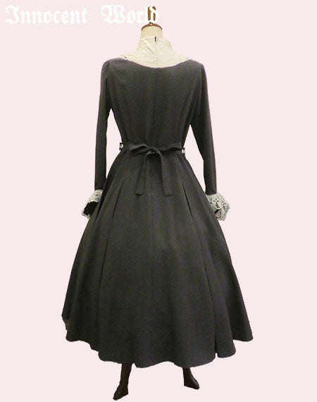 古城の貴婦人ワンピース