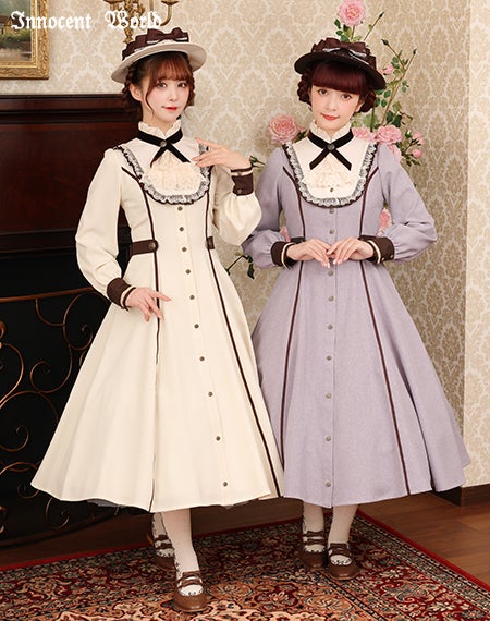 フルールバッスルドレス