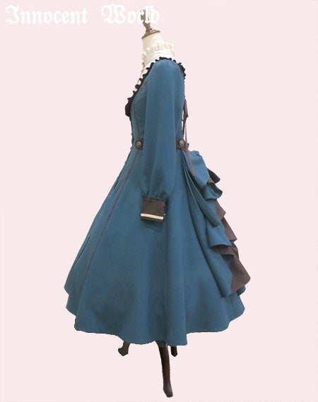 フルールバッスルドレス