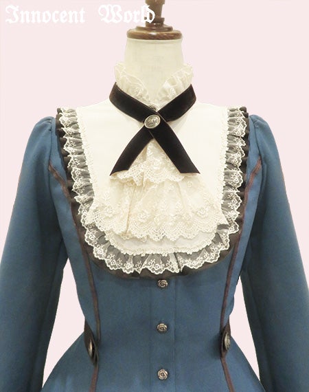 フルールバッスルドレス