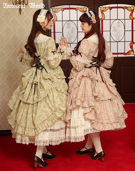 小さなお花のドールドレス