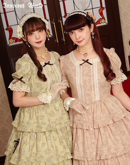 小さなお花のドールドレス