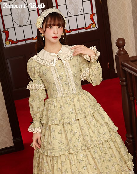 小さなお花のドールドレス