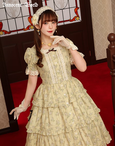 小さなお花のドールドレス