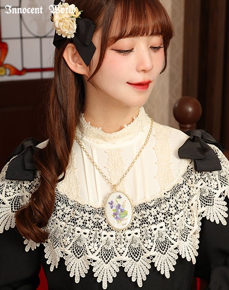 すみれのリモージュネックレス