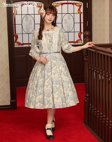 優しいお色のあじさいワンピース