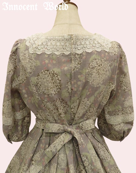 優しいお色のあじさいワンピース