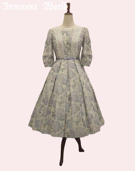 優しいお色のあじさいワンピース