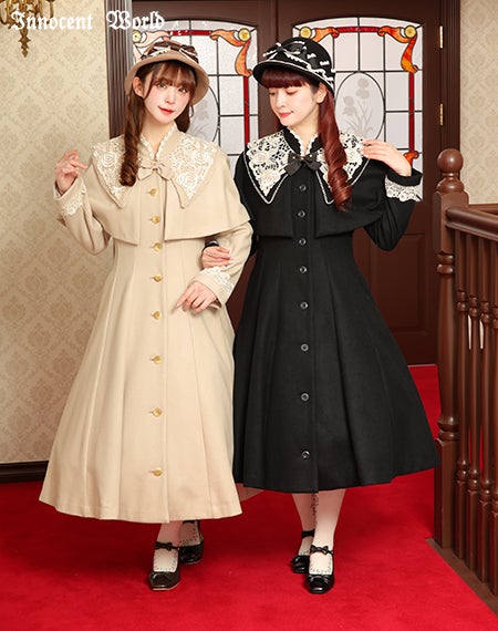 白薔薇コート/ミルクティー×生成Mマキシ丈(左)/クロ×生成Mミモレ丈(右)