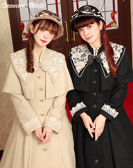 白薔薇コート/ミルクティー×生成Mマキシ丈(左)/クロ×生成Mミモレ丈(右)