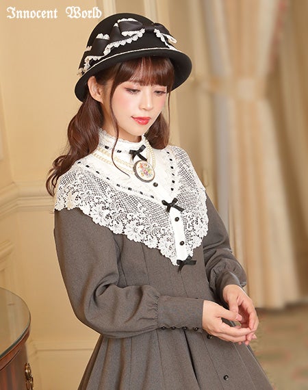 白百合ワンピース