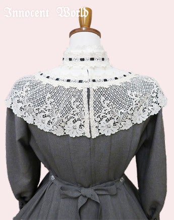 白百合ワンピース